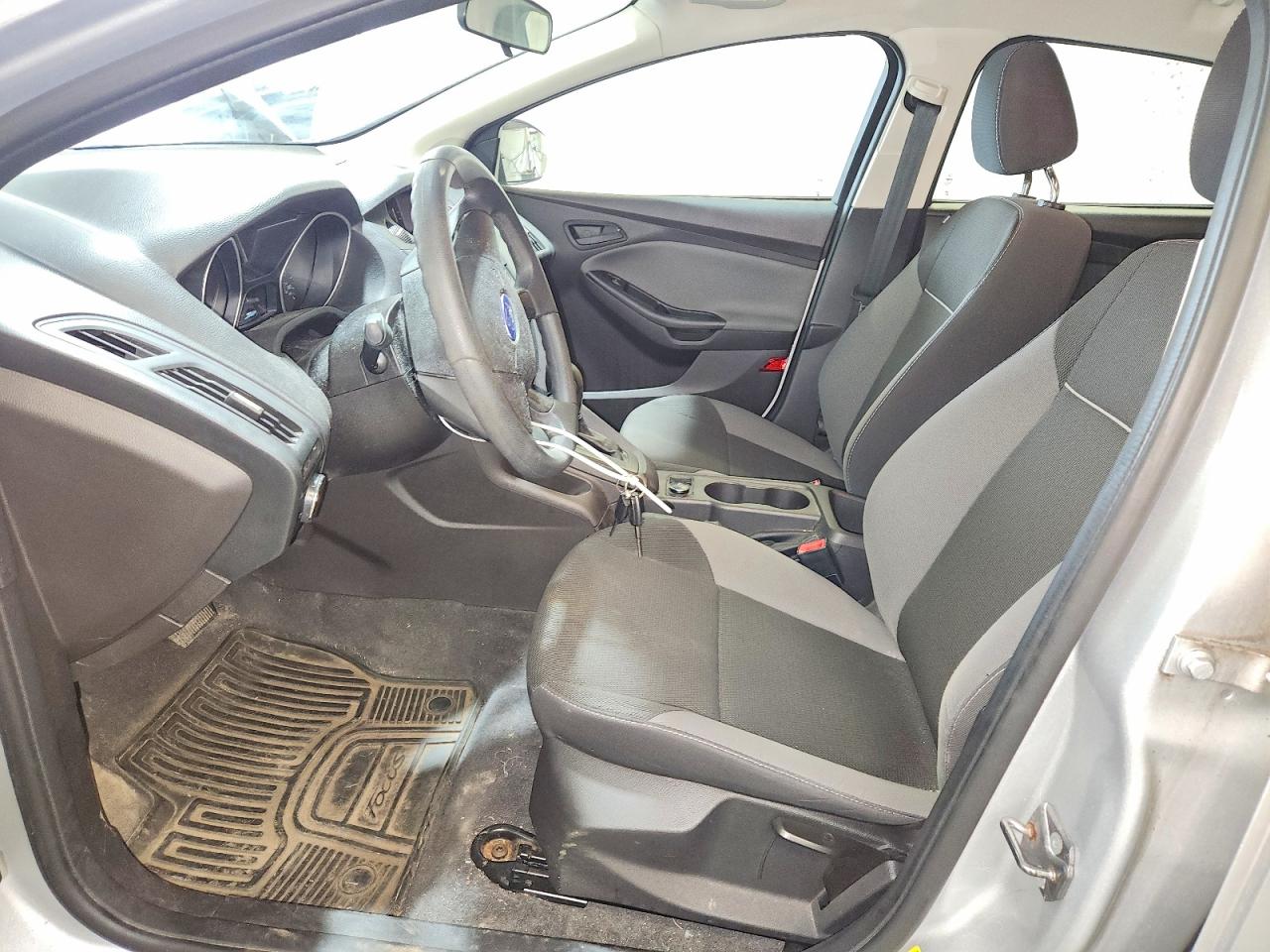 2013 Ford Focus S Silver vin: 1FADP3E26DL350638