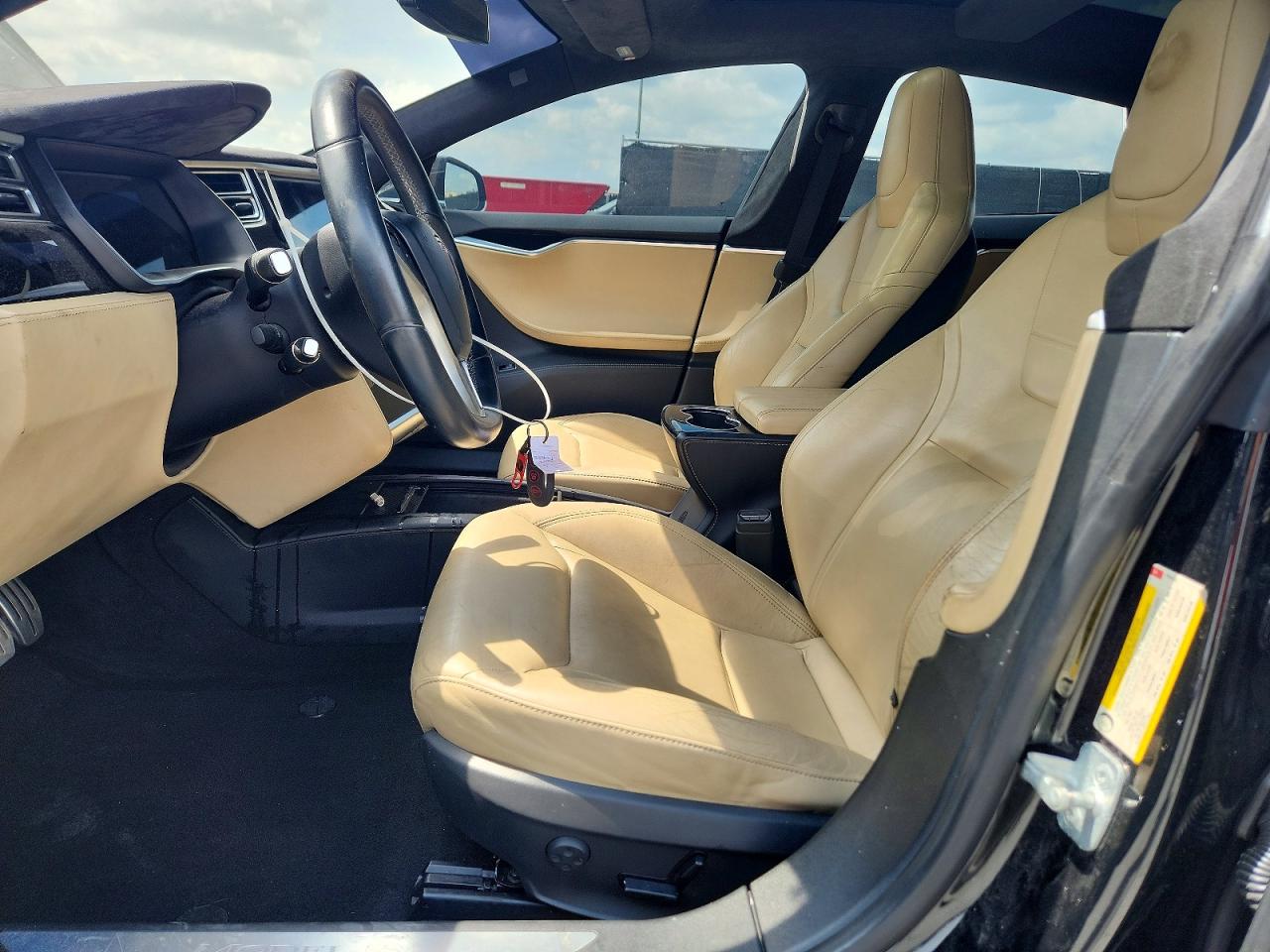 2014 Tesla Model S Black vin: 5YJSA1H25EFP64873