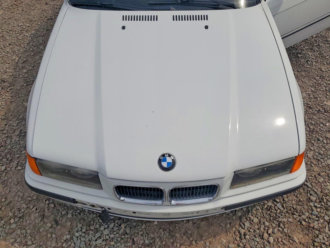 1994 Bmw 325 Ic Automatic Белый vin: WBABJ6322RJD35905