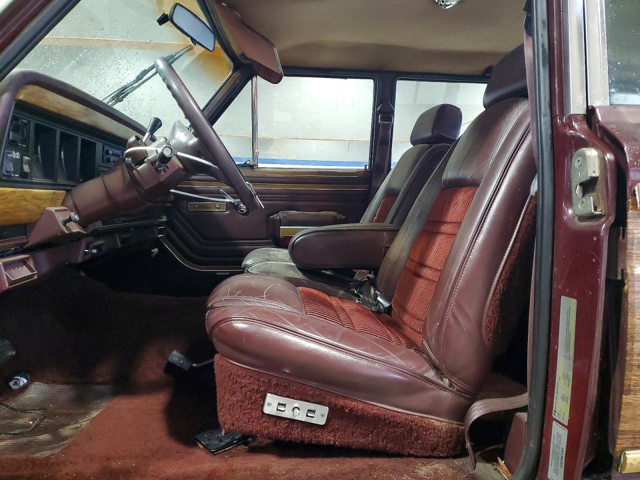 1988 Jeep Grand Wagoneer Brown vin: 1JCNJ15U1JT058363