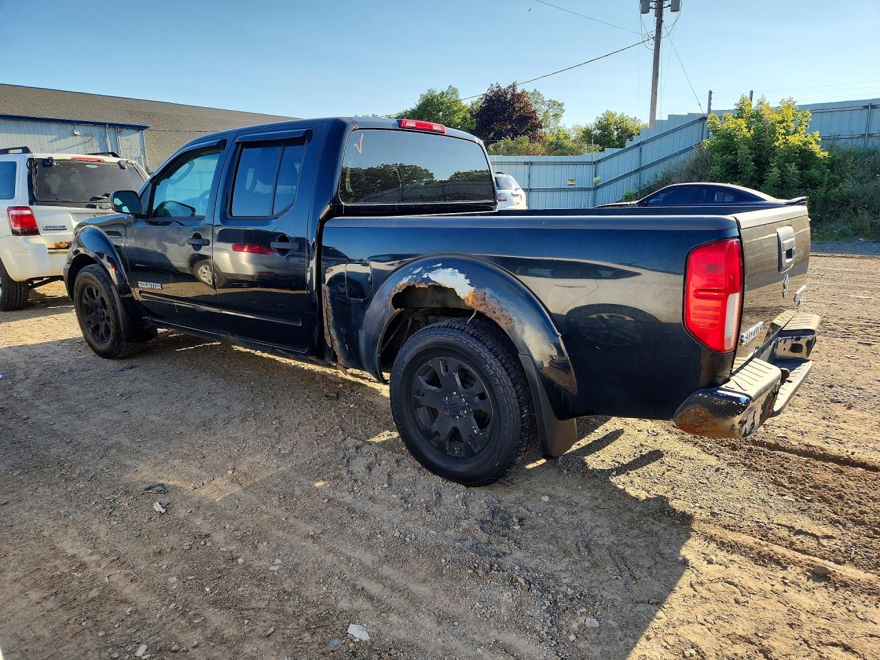 2009 Suzuki Equator Sport Black vin: 5Z6AD09WX9C418157