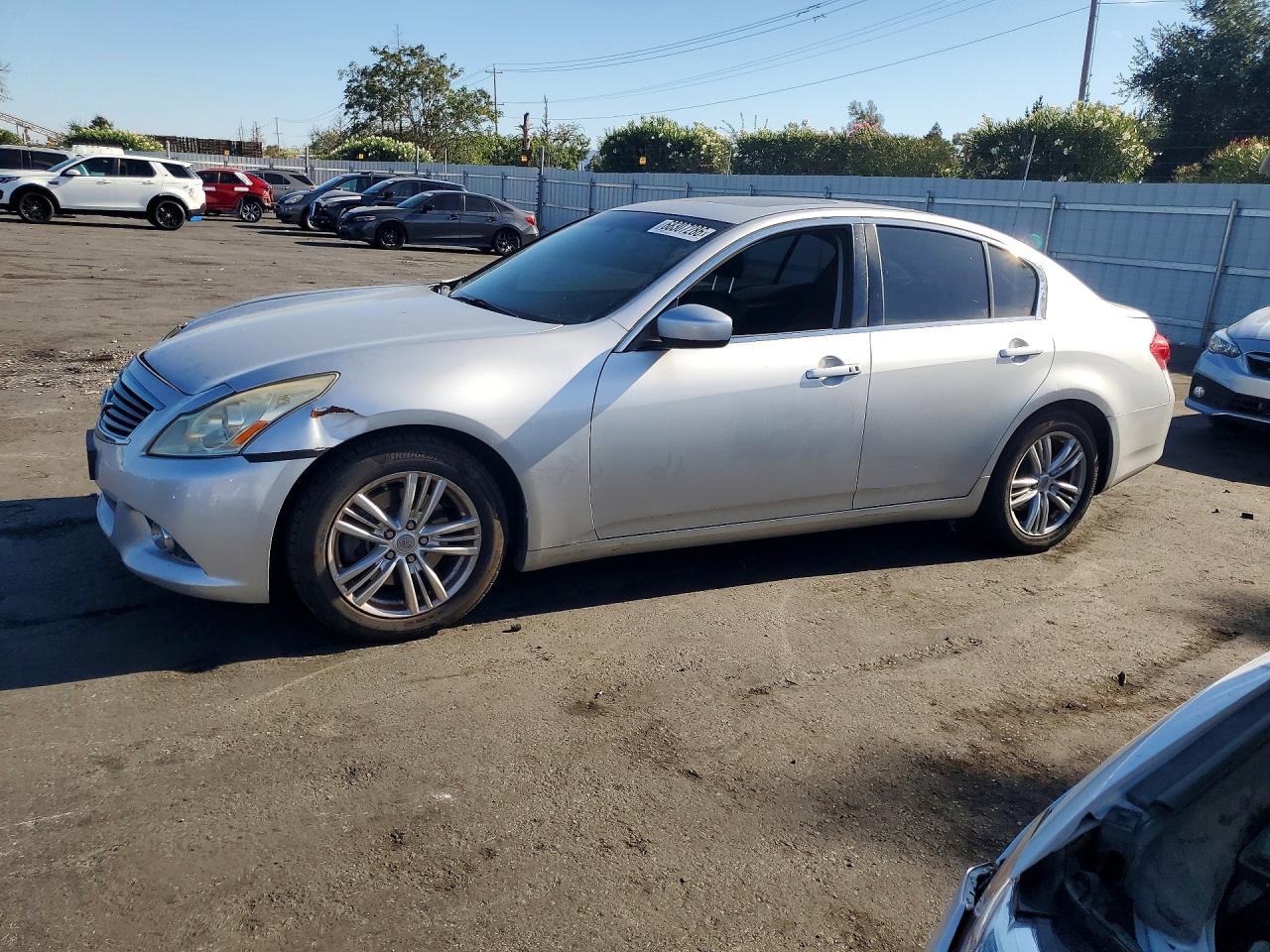 2010 Infiniti G37 Sedan Base Серебряный vin: JN1CV6AP7AM402074