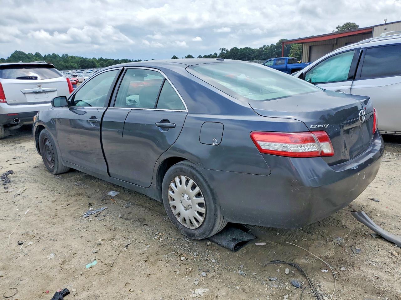 2010 Toyota Camry Le Gray vin: 4T1BF3EKXAU567132