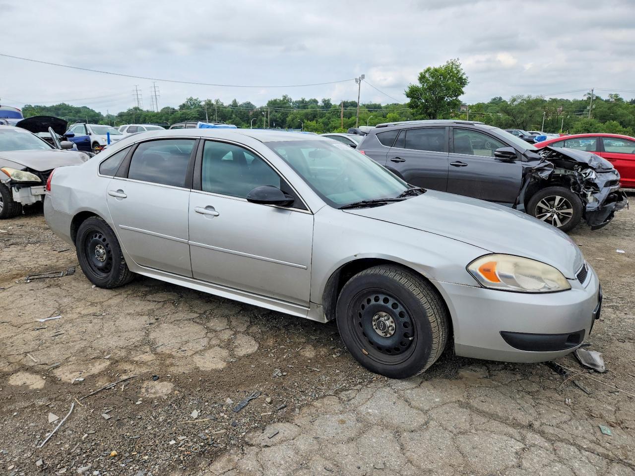2014 Chevrolet Impala Limited Police Silver vin: 2G1WD5E3XE1147803