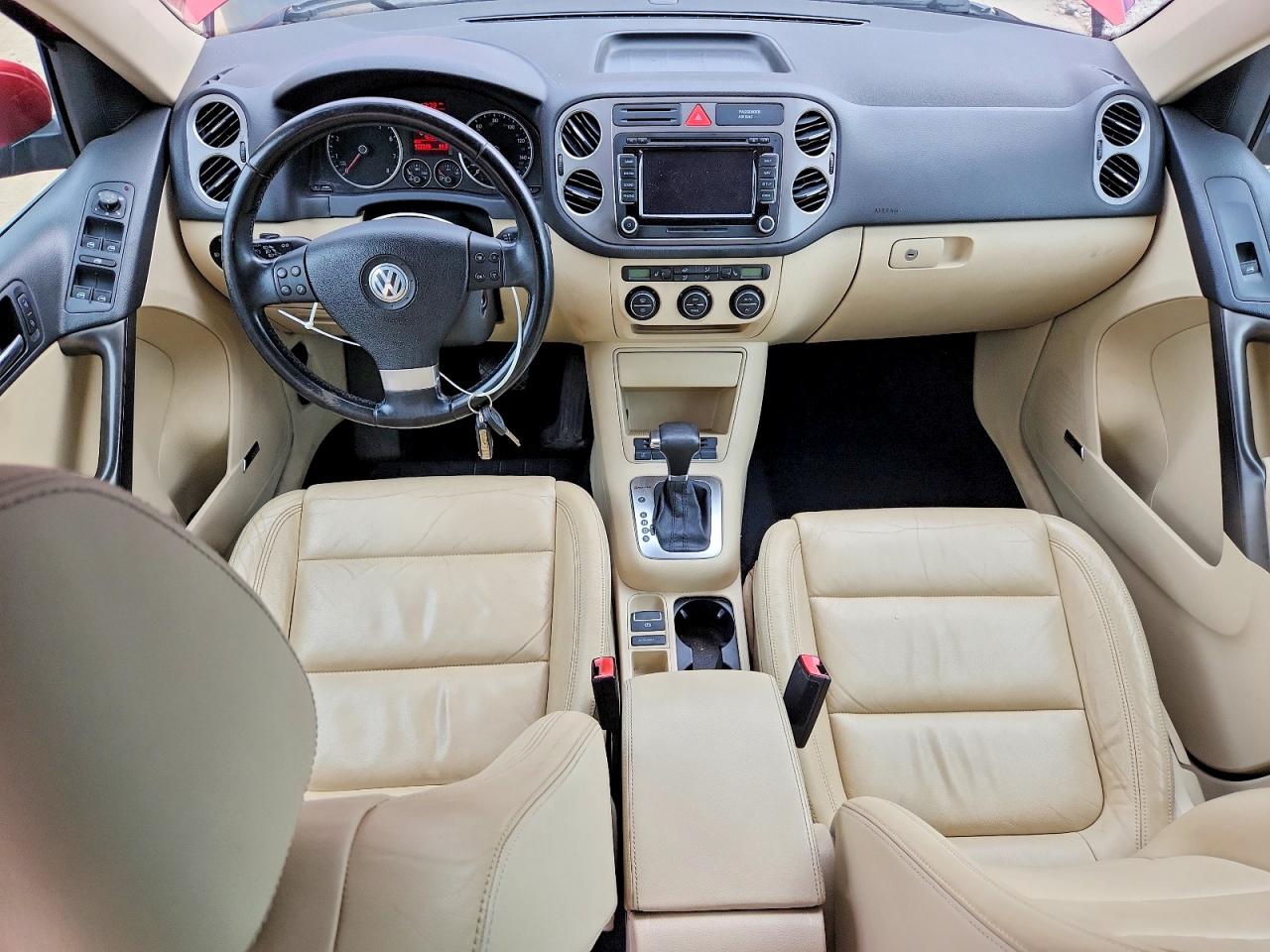 2009 Volkswagen Tiguan Se Красный vin: WVGBV75N49W537290