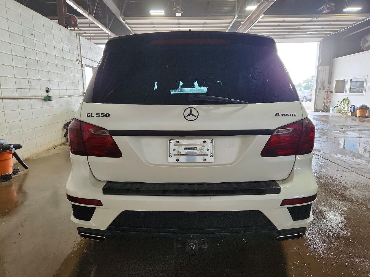 2014 Mercedes-benz Gl 550 4matic White vin: 4JGDF7DE7EA377680