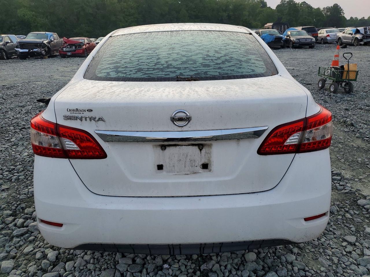 2015 Nissan Sentra S White vin: 3N1AB7AP2FY321669
