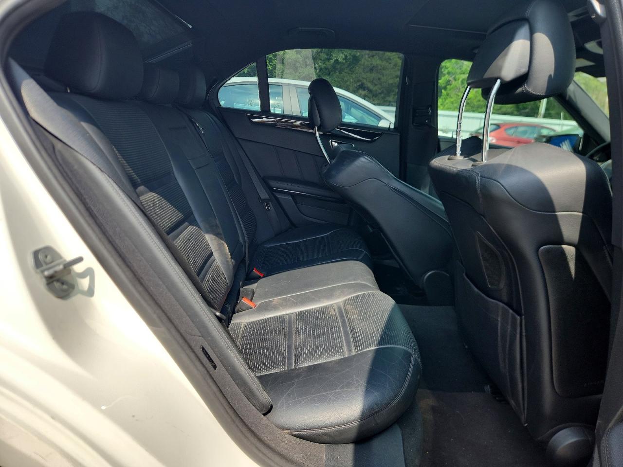 2010 Mercedes-benz E 63 Amg Белый vin: WDDHF7HBXAA117067