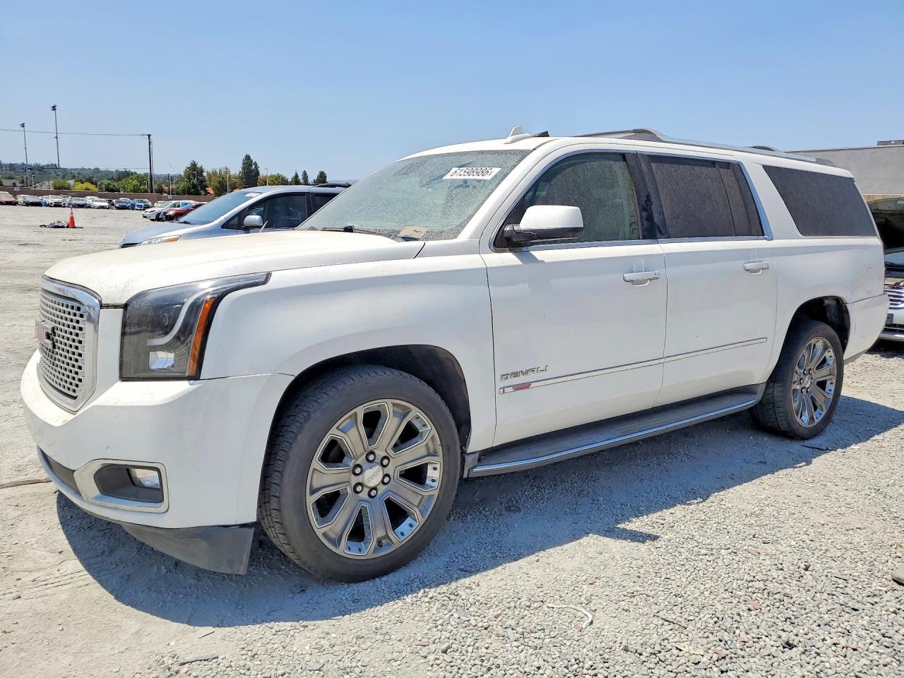 2015 Gmc Yukon Xl White vin: 1GKS2JKJ0FR625151