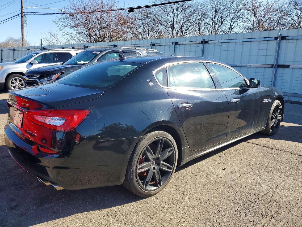 2014 Maserati Quattroporte S Black vin: ZAM56RRA1E1108550