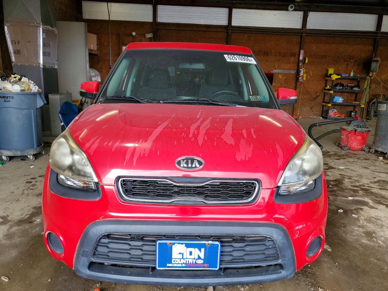 2012 Kia Soul + Red vin: KNDJT2A62C7467829