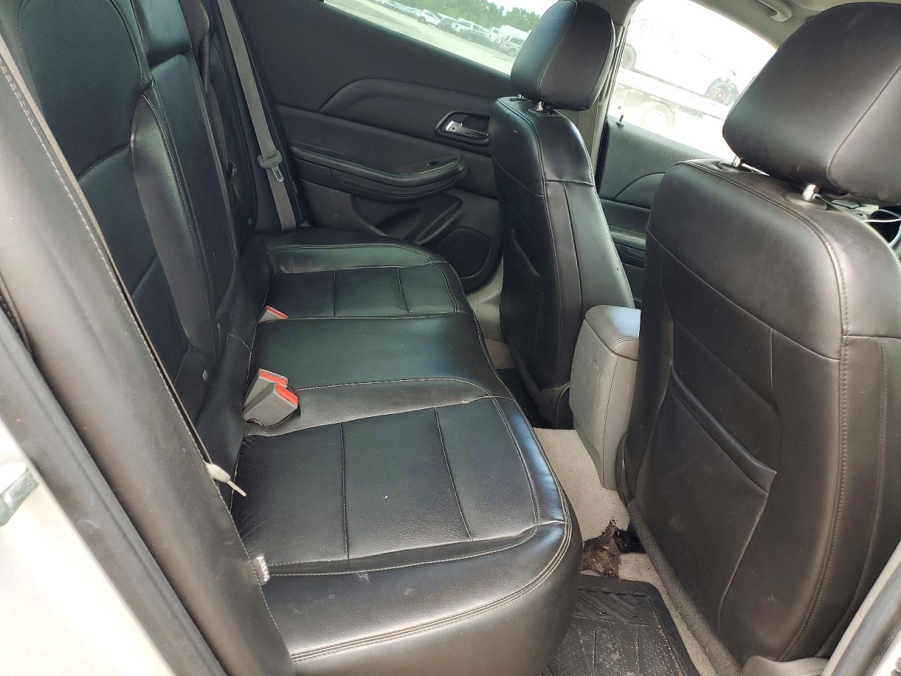 2015 Chevrolet Malibu Ls Silver vin: 1G11B5SL5FF195062