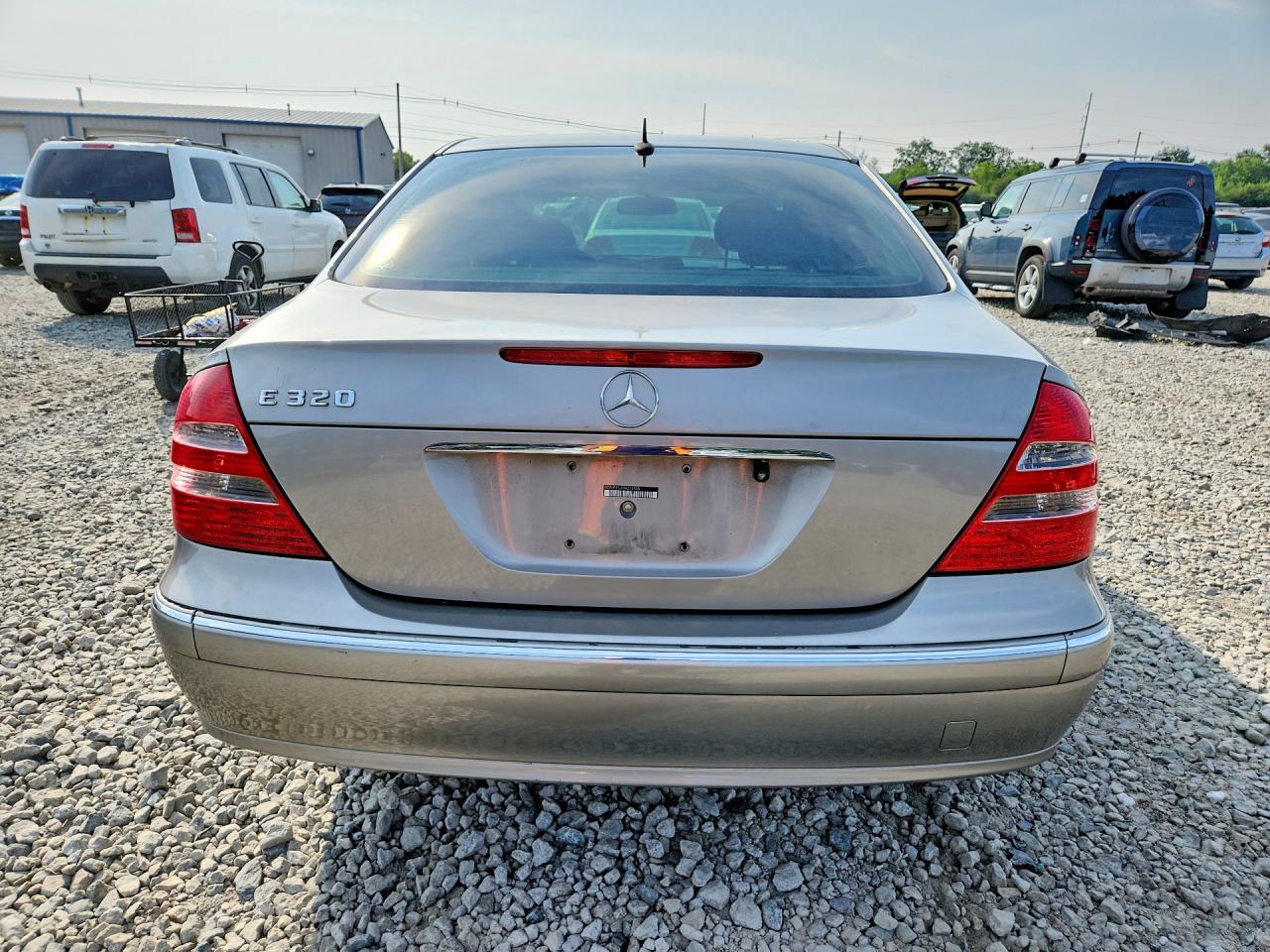 2003 Mercedes-benz E 320 Silver vin: WDBUF65J23A276925