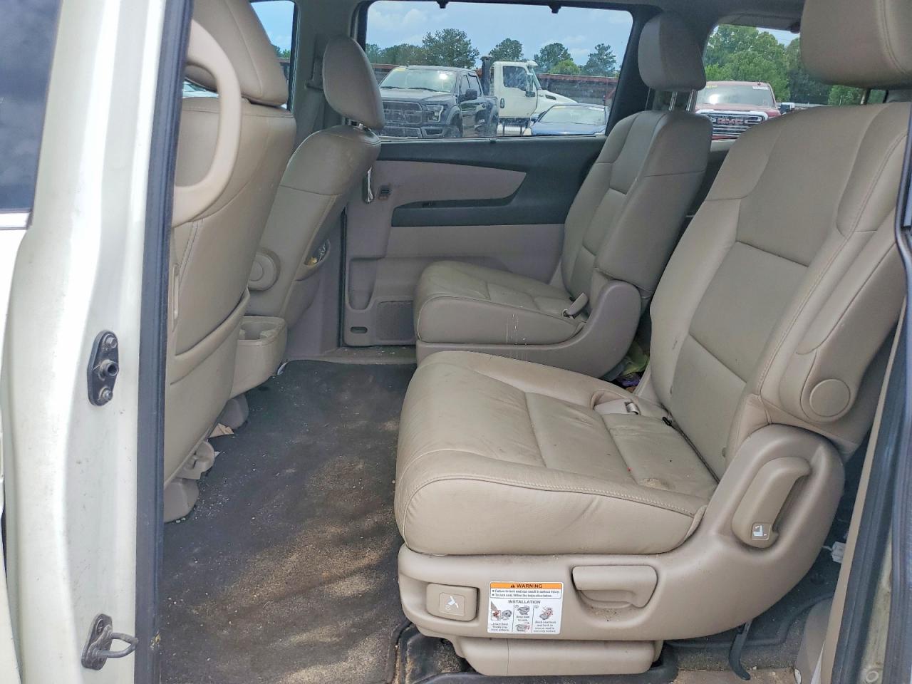 2014 Honda Odyssey Touring White vin: 5FNRL5H95EB078829