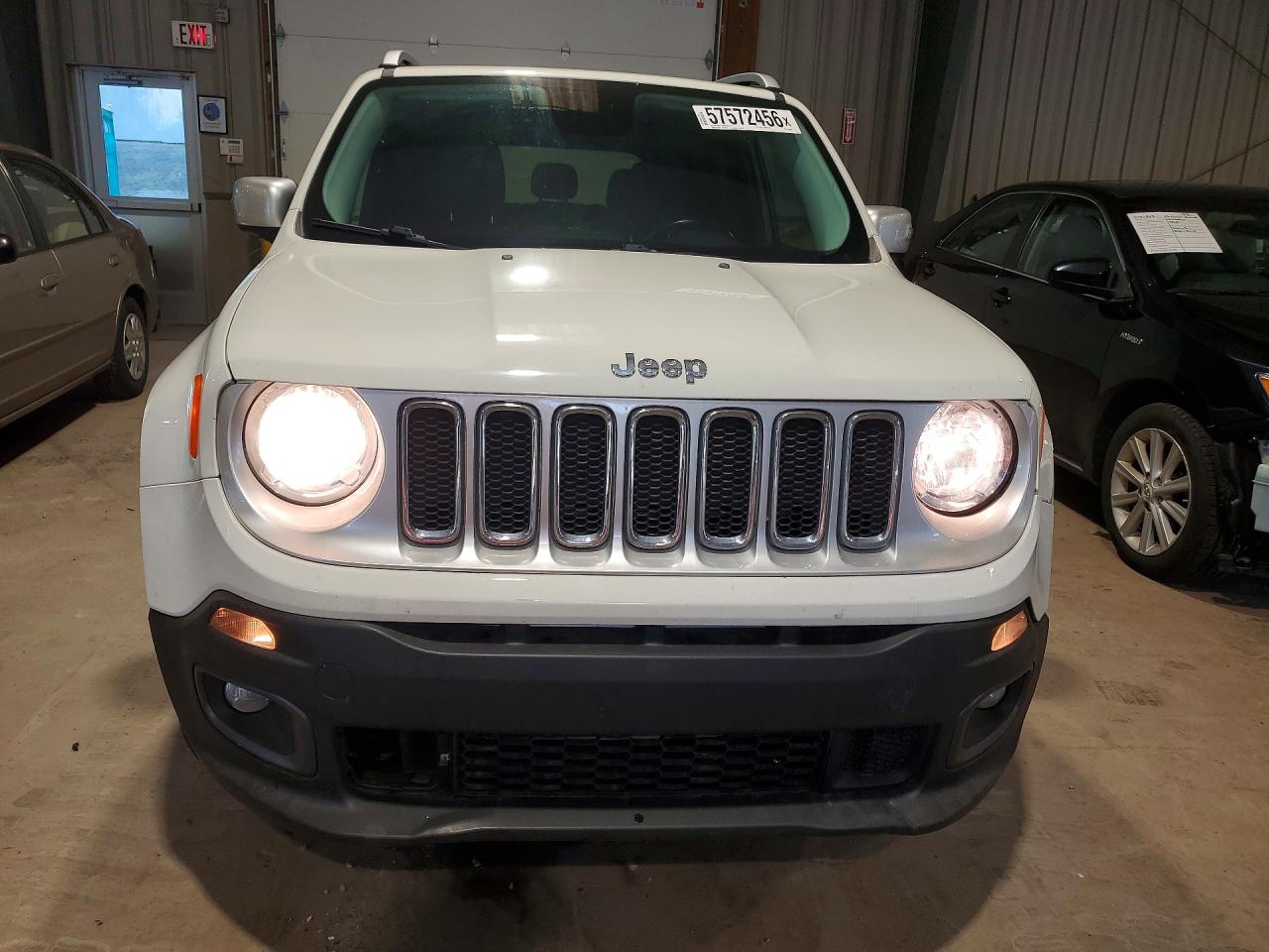2015 Jeep Renegade Limited White vin: ZACCJBDT3FPC23209