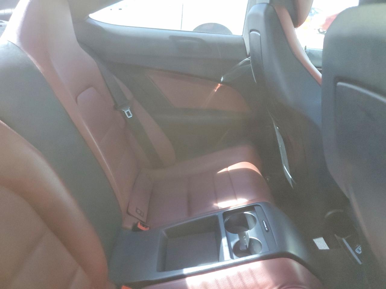 2012 Mercedes-benz C 250 White vin: WDDGJ4HB7CF875320
