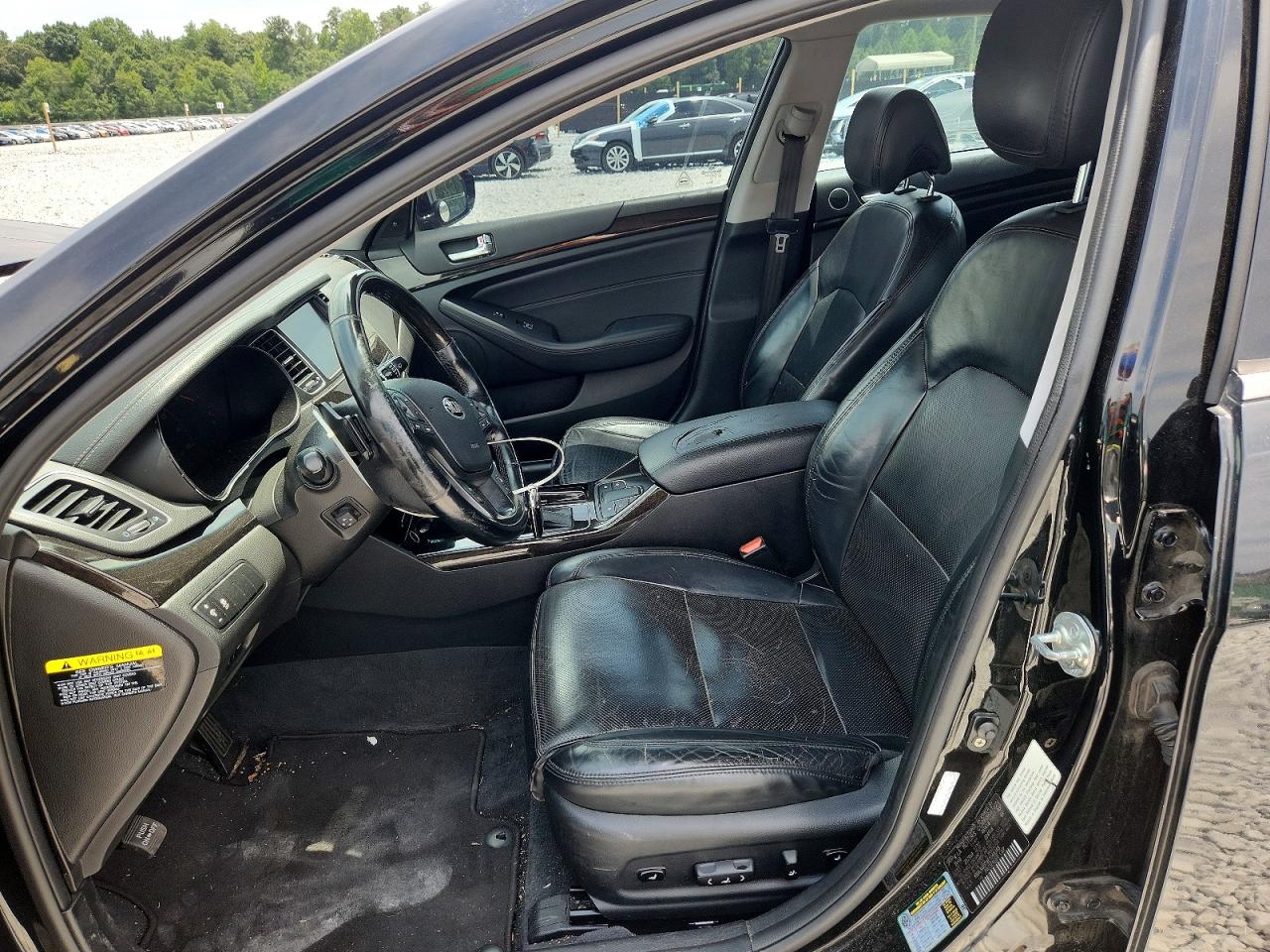 2014 Kia Cadenza Premium Black vin: KNALN4D74E5148348
