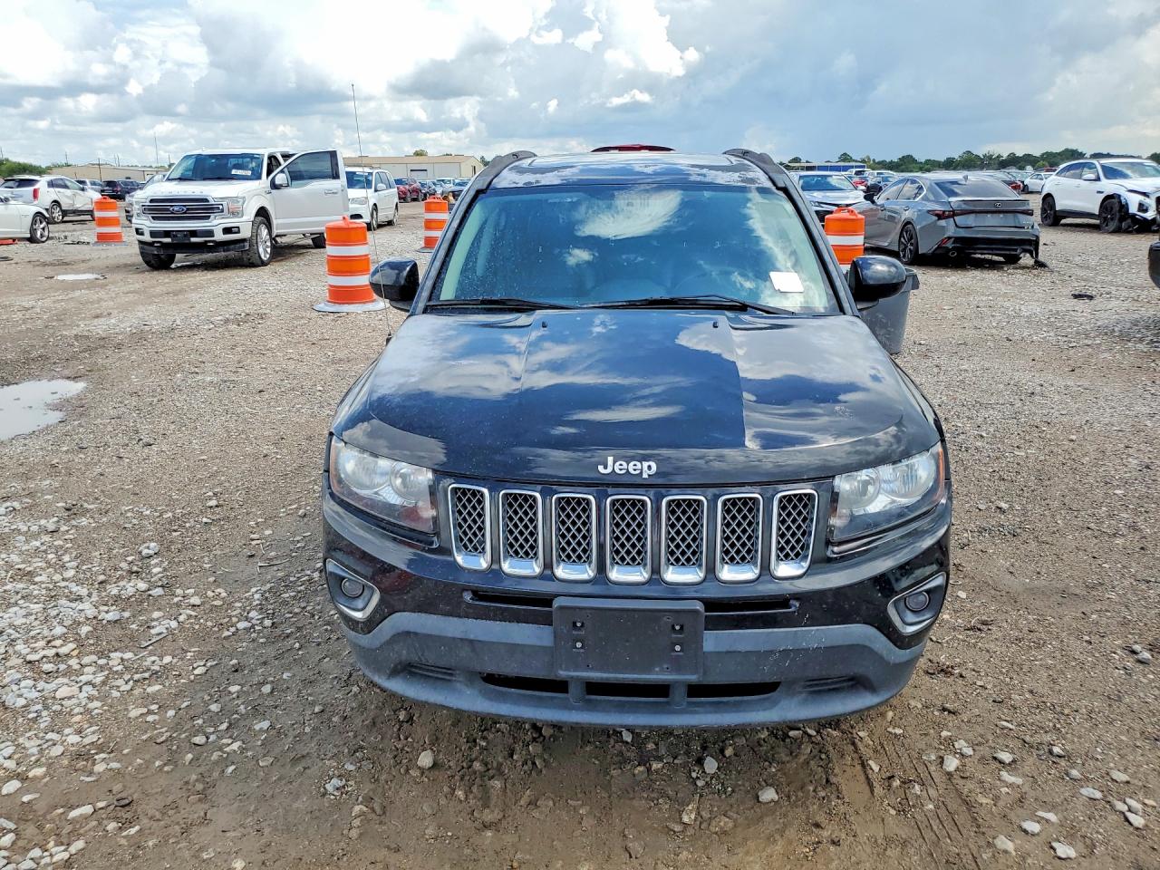 2015 Jeep Compass Latitude Black vin: 1C4NJCEA8FD164846