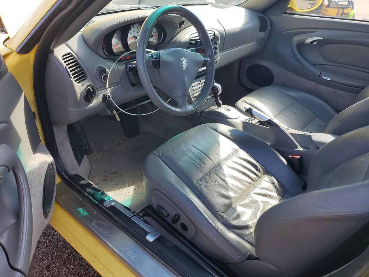 2000 Porsche 911 Carrera 2 Yellow vin: WP0CA2999YS650467