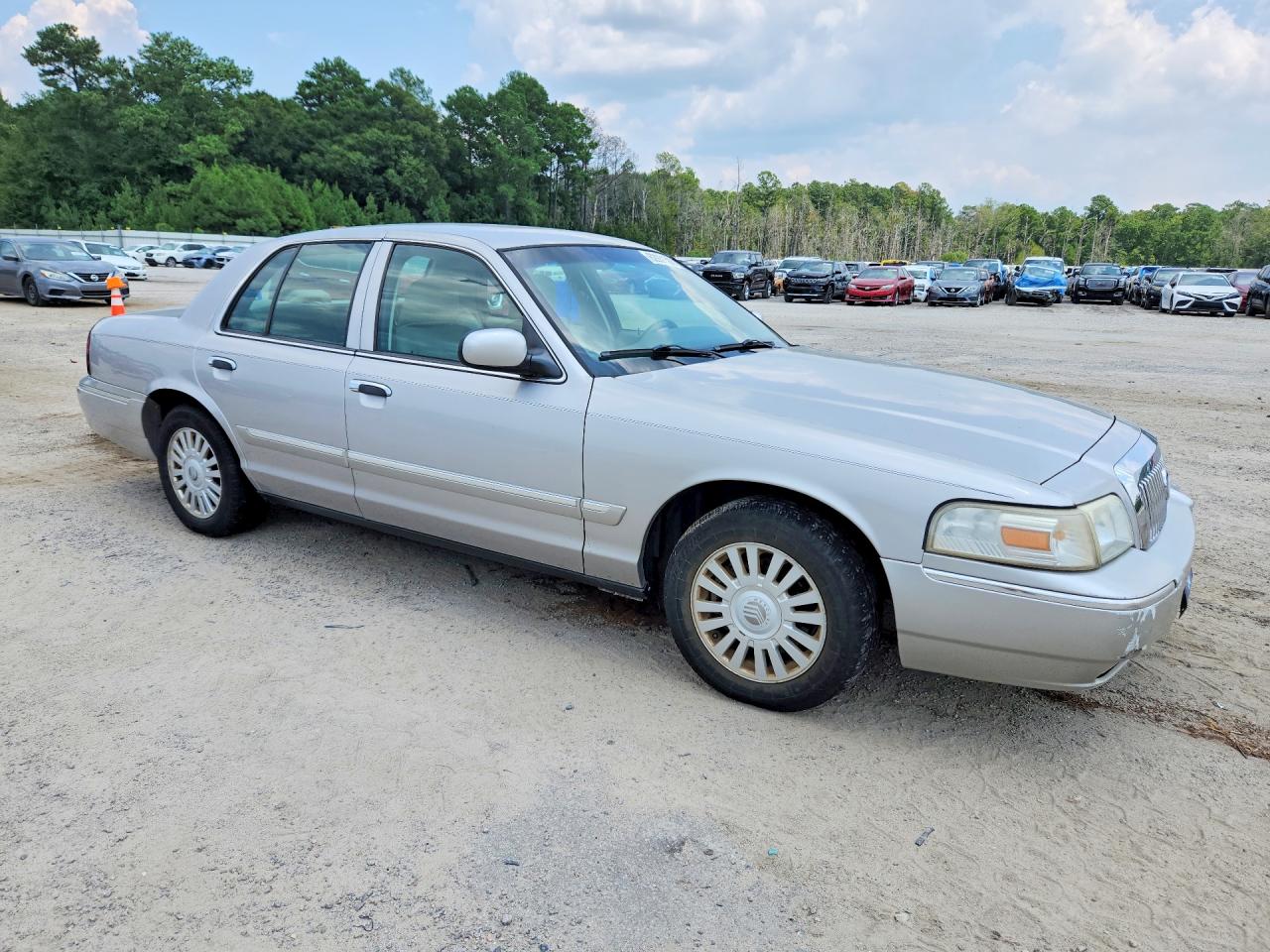 2007 Mercury Grand Marquis Ls Silver vin: 2MEFM75V17X618983