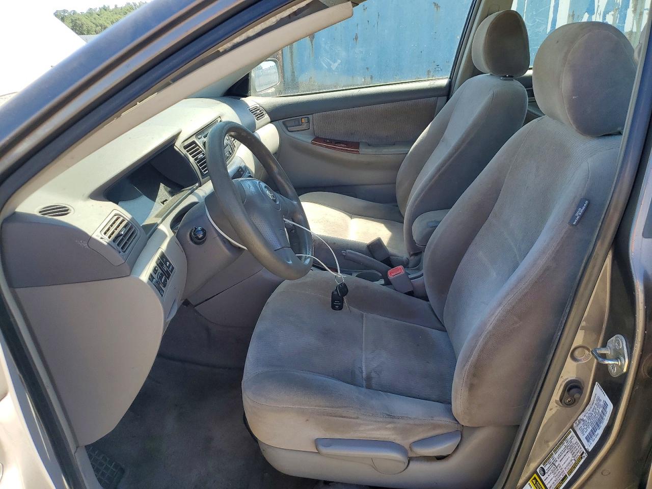 2005 Toyota Corolla Le Gray vin: 1NXBR30E65Z373020