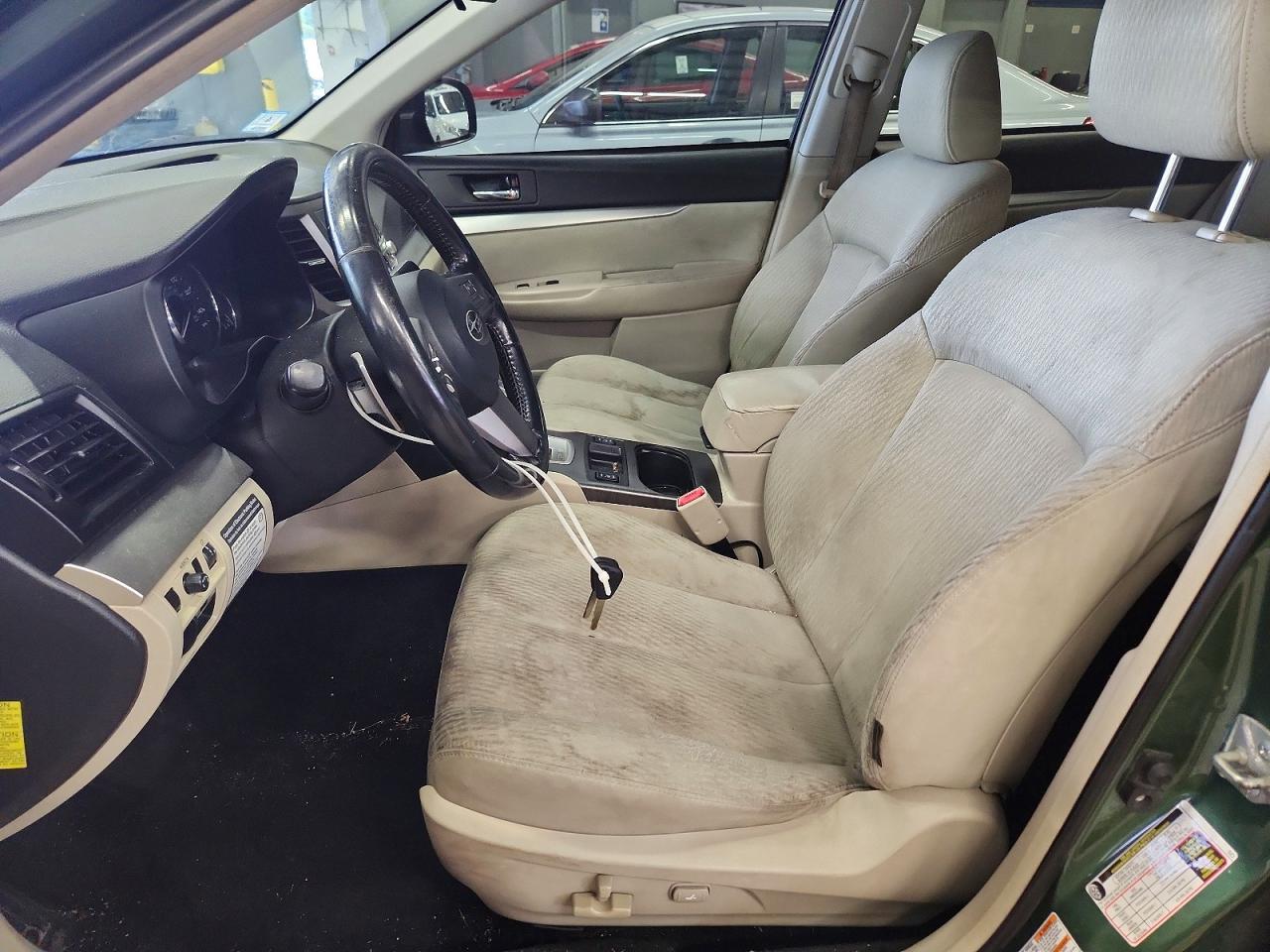 2010 Subaru Outback 2.5i Premium Green vin: 4S4BRBGC2A3377760