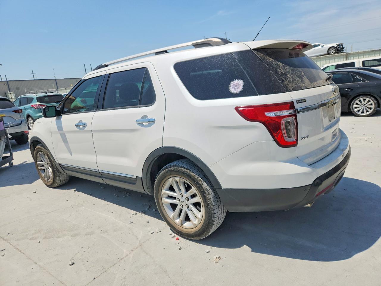 2014 Ford Explorer Xlt White vin: 1FM5K7D80EGA13043