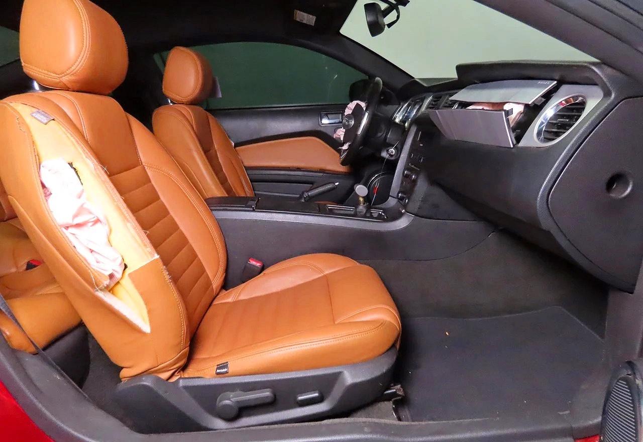 2014 Ford Mustang Gt Красный vin: 1ZVBP8CF0E5321594