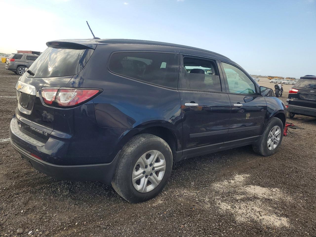2015 Chevrolet Traverse Ls Синий vin: 1GNKRFED6FJ113457