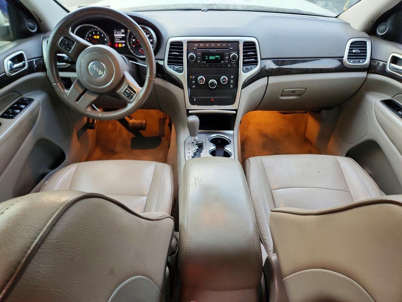2011 Jeep Grand Cherokee Laredo White vin: 1J4RR4GG3BC576295