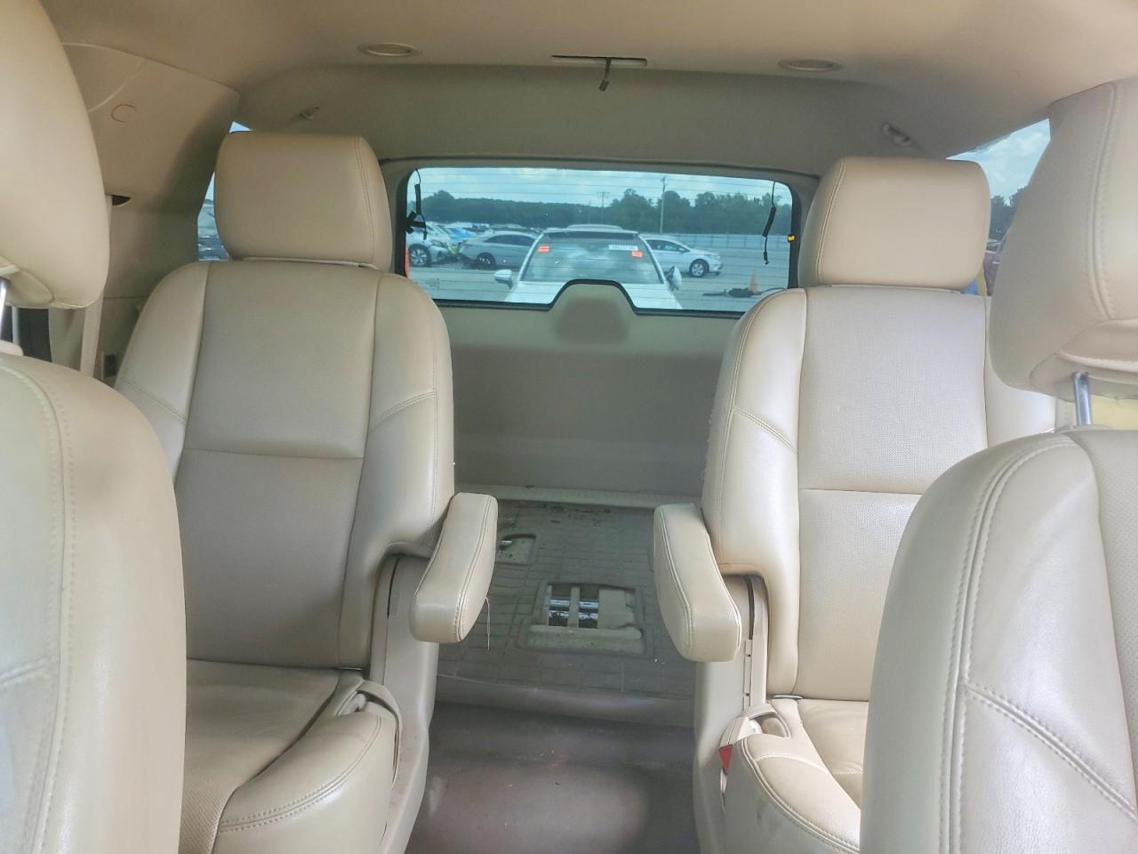 2013 Chevrolet Tahoe K1500 Ltz White vin: 1GNSKCE03DR265565