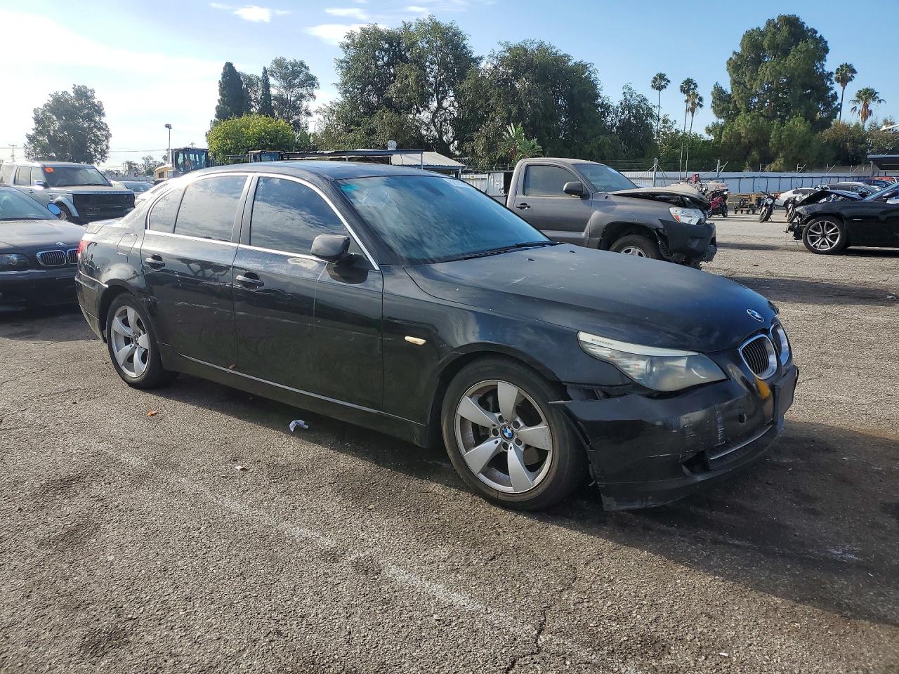 2008 Bmw 528 I Черный vin: WBANU53598C112690