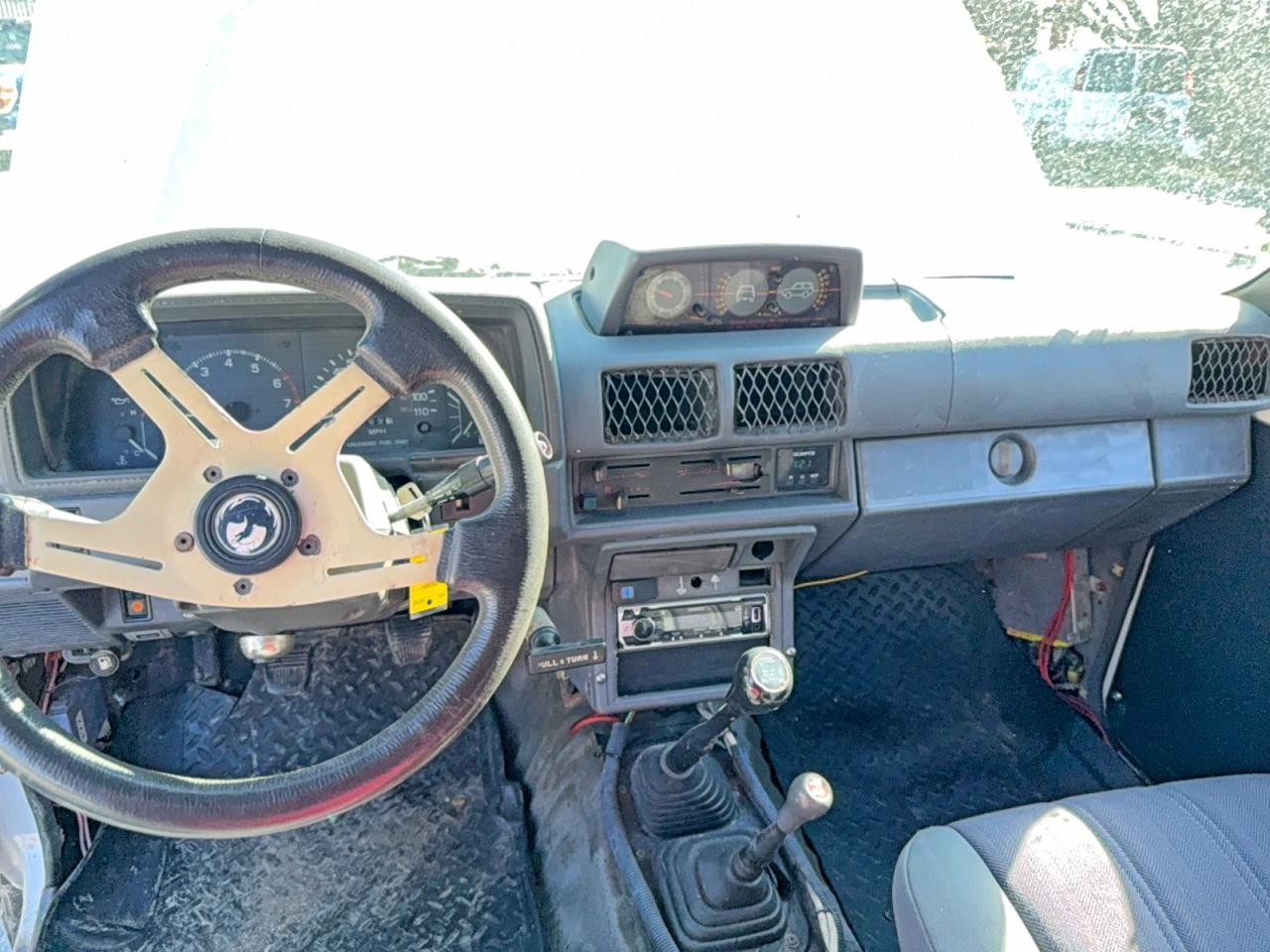 1988 Toyota 4runner Vn66 Sr5 White vin: JT3VN66W1J0002906