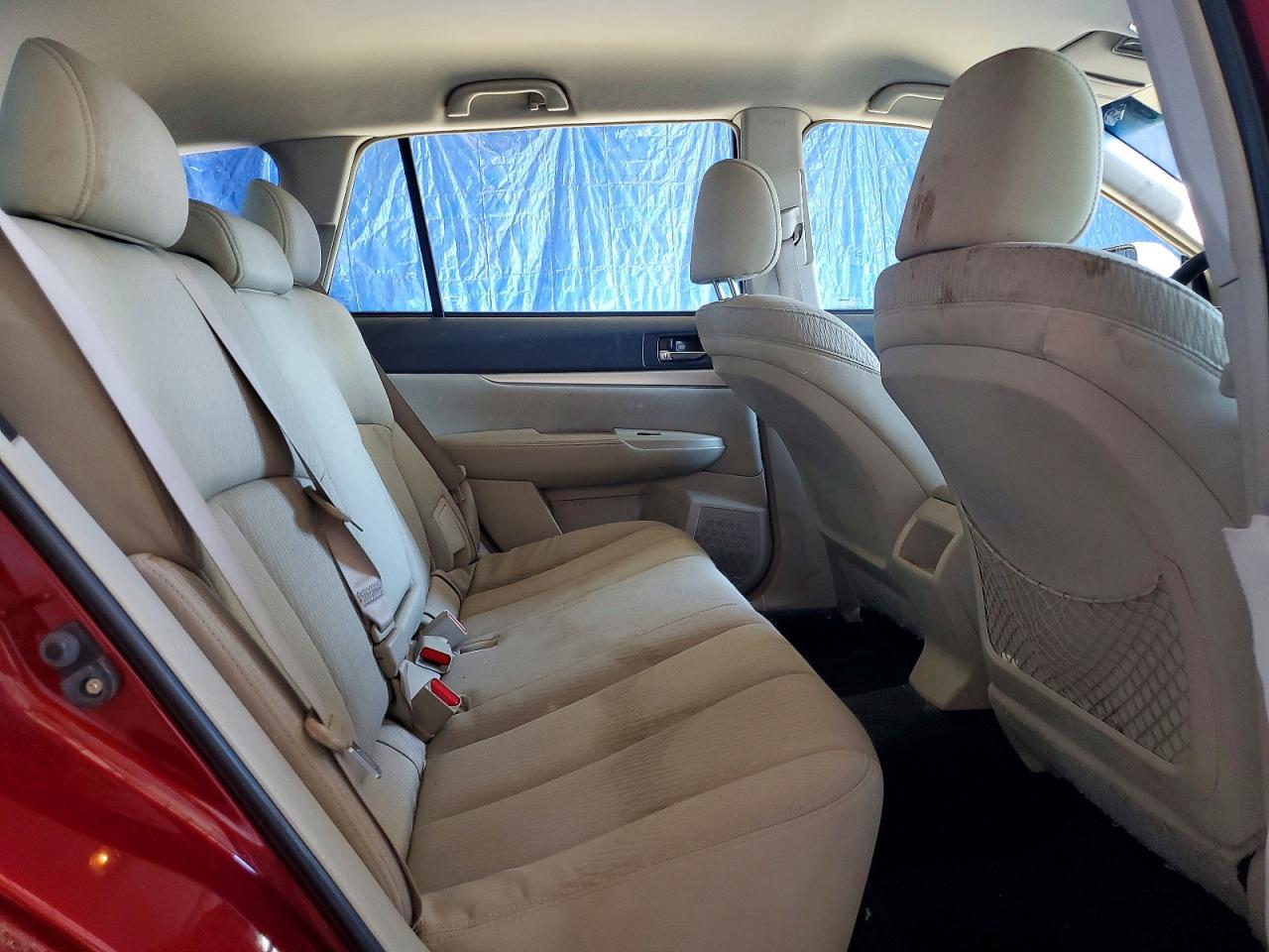 2011 Subaru Outback 2.5i Red vin: 4S4BRBAC1B3352181