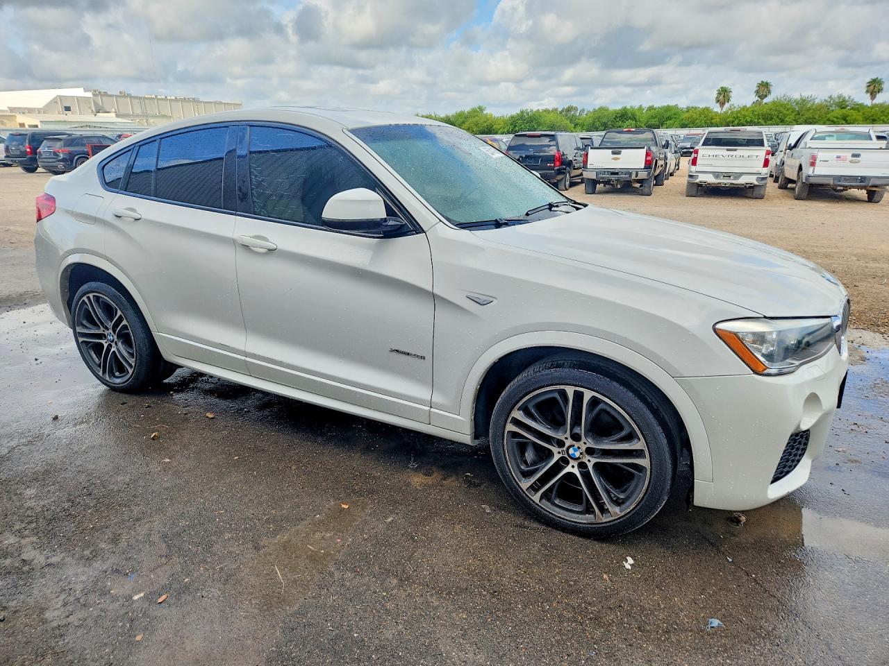 2015 Bmw X4 Xdrive28i Белый vin: 5UXXW3C5XF0M87012