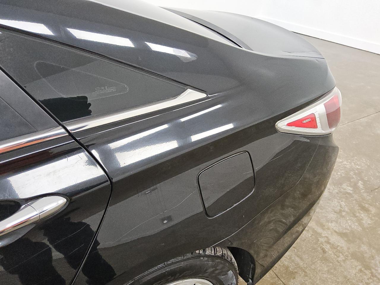 2015 Hyundai Sonata Hybrid Base Black vin: KMHEC4A48FA134792 Damage: Left Qtr Panel, Heavy Scratch, 1 To 2 Inches