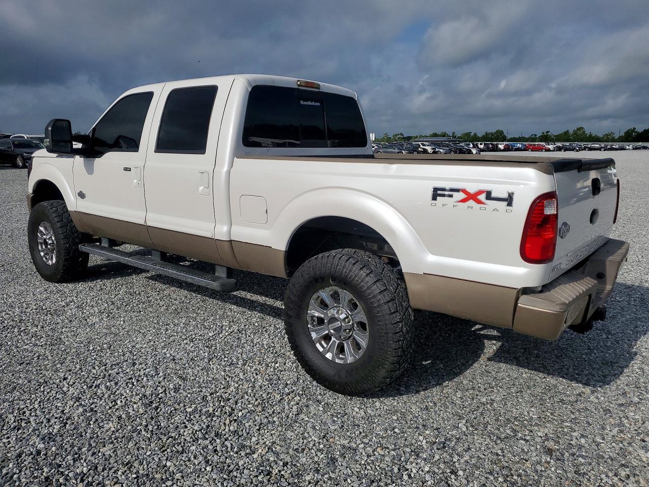 2011 Ford F250 Super Duty White vin: 1FT7W2BT9BEA12976
