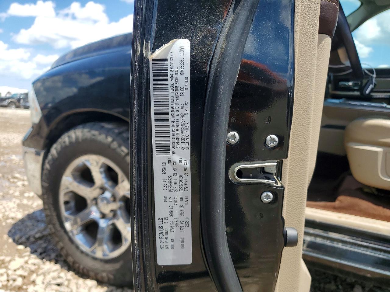 2015 Ram 1500 Laramie Black vin: 1C6RR7VM4FS727762