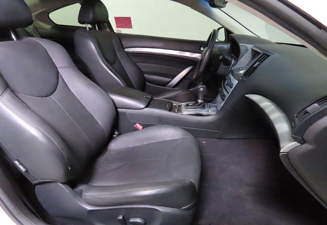 2015 Infiniti Q60 Coupe Journey White vin: JN1CV6EK0FM870654