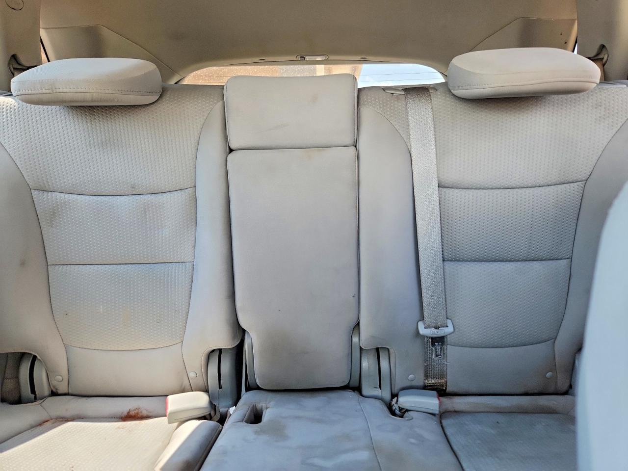 2013 Kia Sorento Lx Серебряный vin: 5XYKTDA66DG346970
