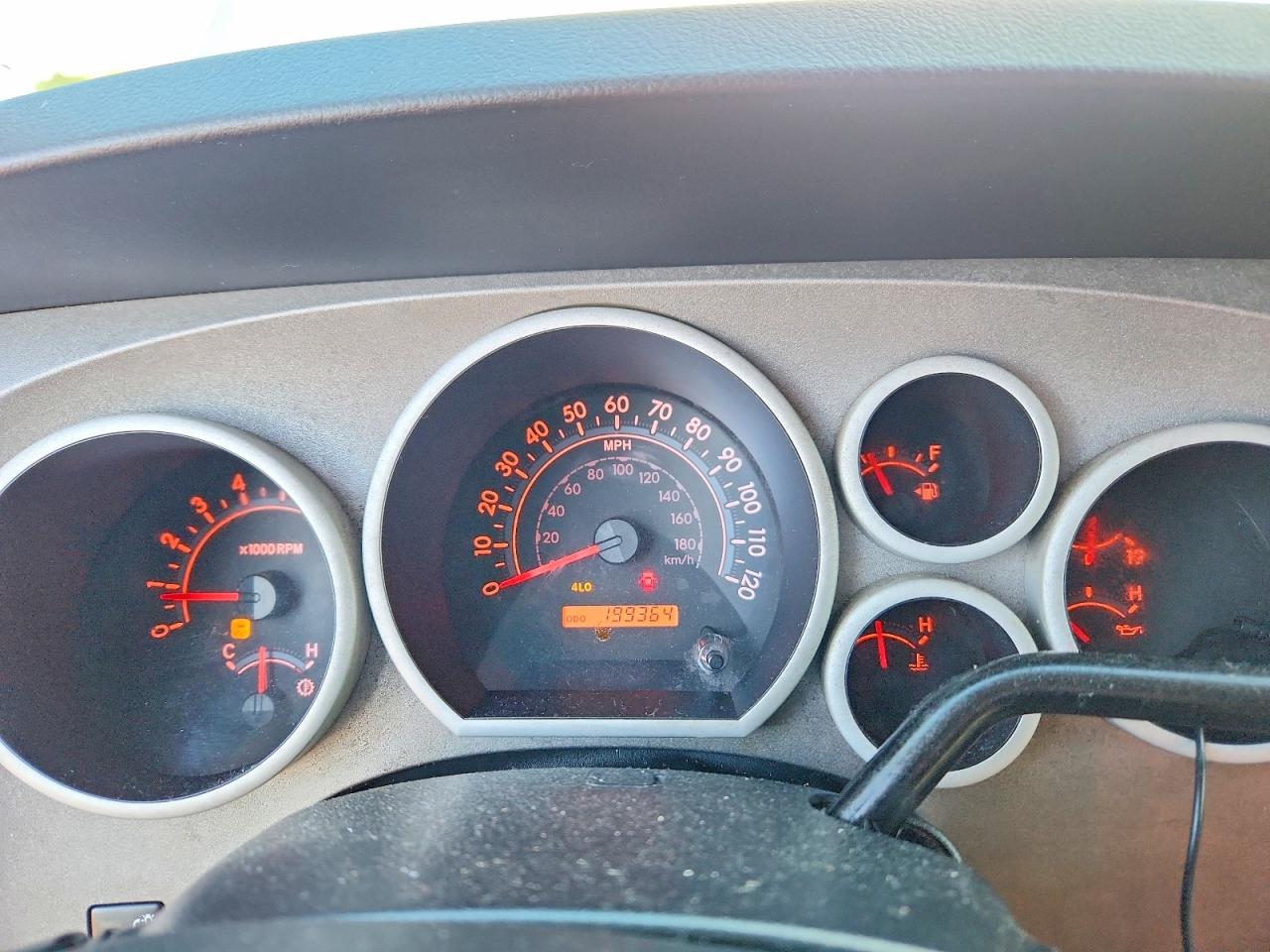 2010 Toyota Tundra Crewmax Sr5 Silver vin: 5TFDW5F1XAX115369