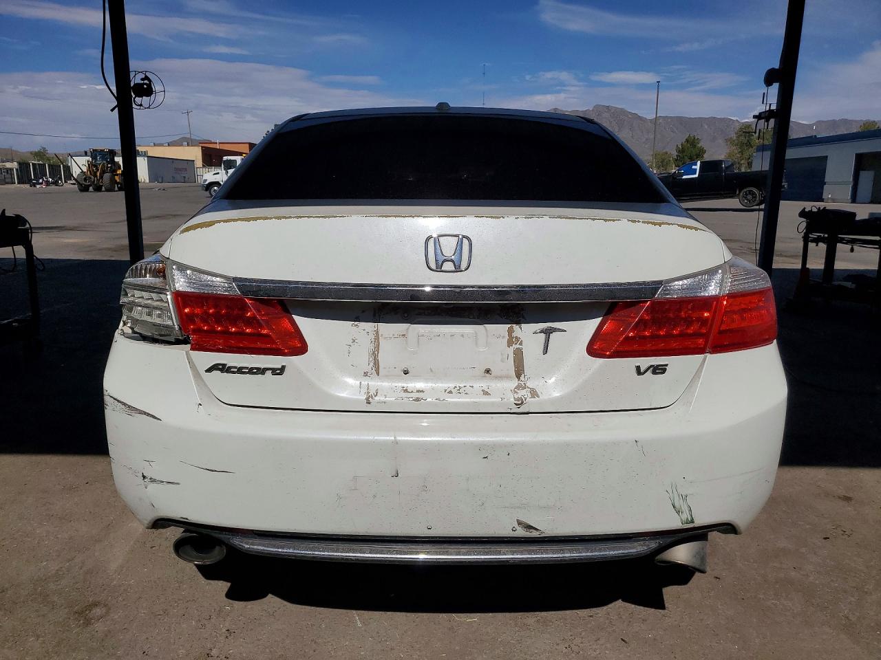 2013 Honda Accord Exl White vin: 1HGCR3F87DA013119