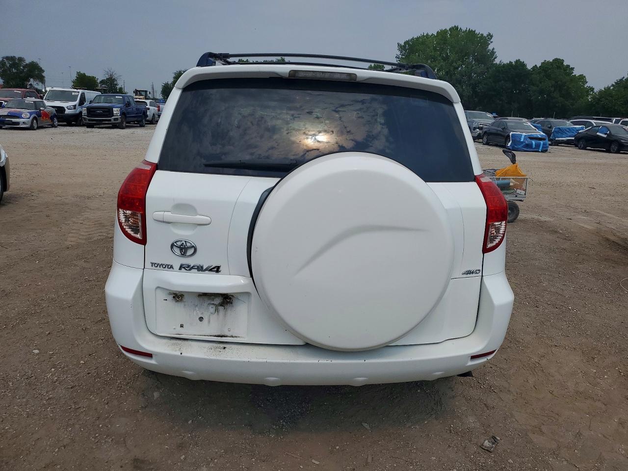 2008 Toyota Rav4 Base Белый vin: JTMBD33V386060272