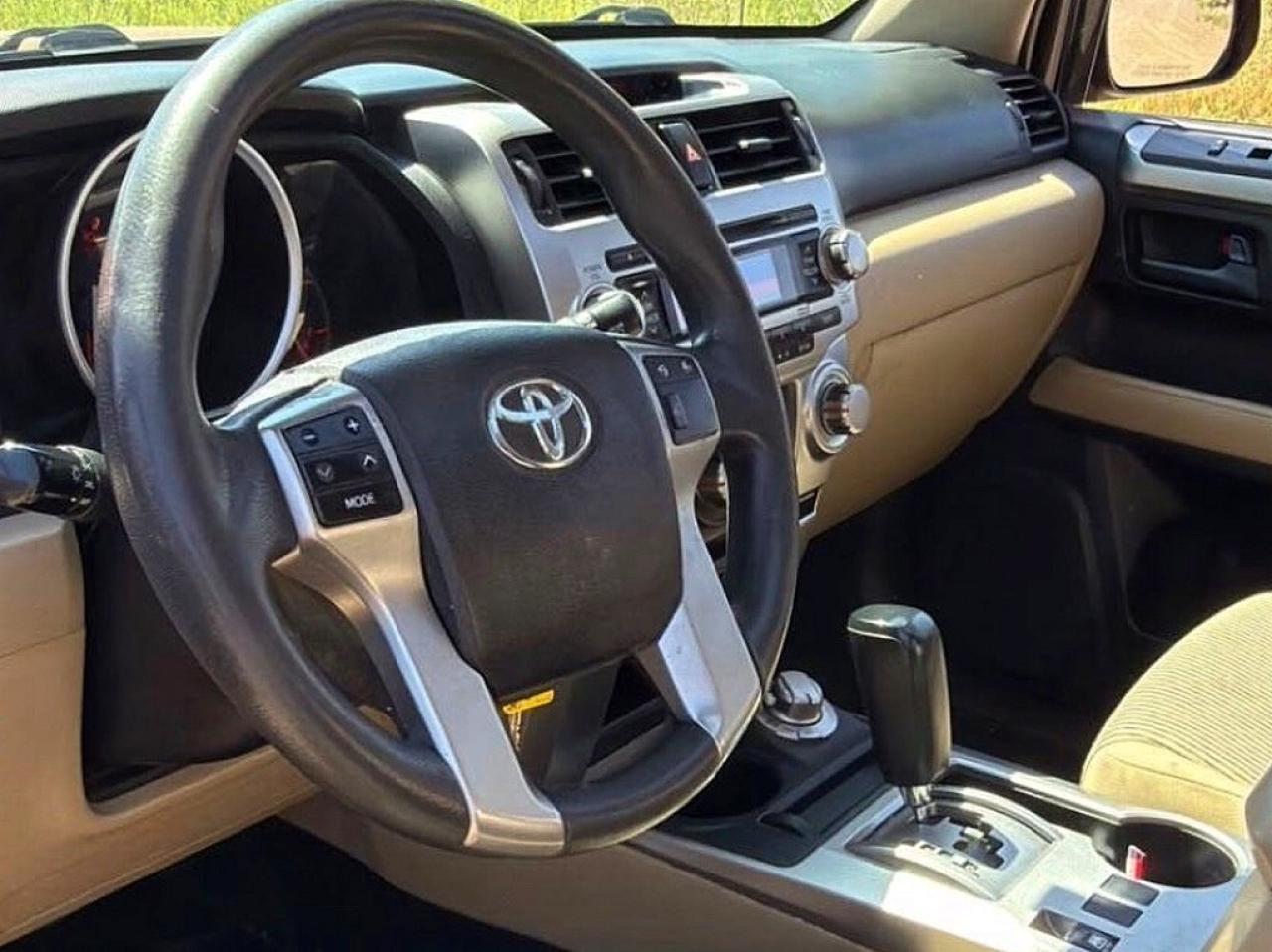 2013 Toyota 4runner Sr5 Red vin: JTEBU5JR4D5134022