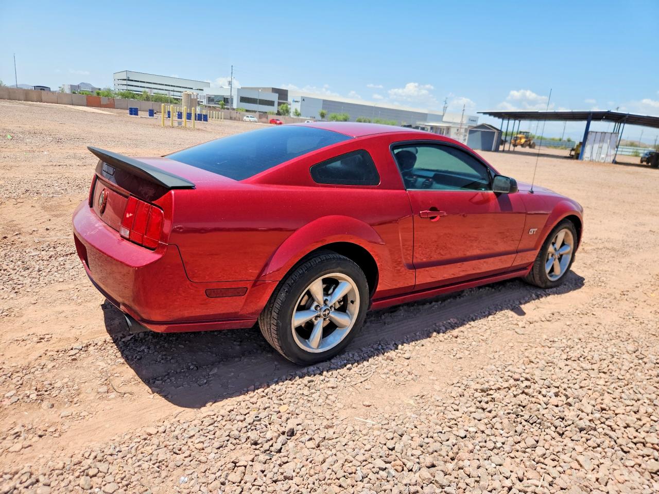 2005 Ford Mustang Gt Red vin: 1ZVFT82H255156700