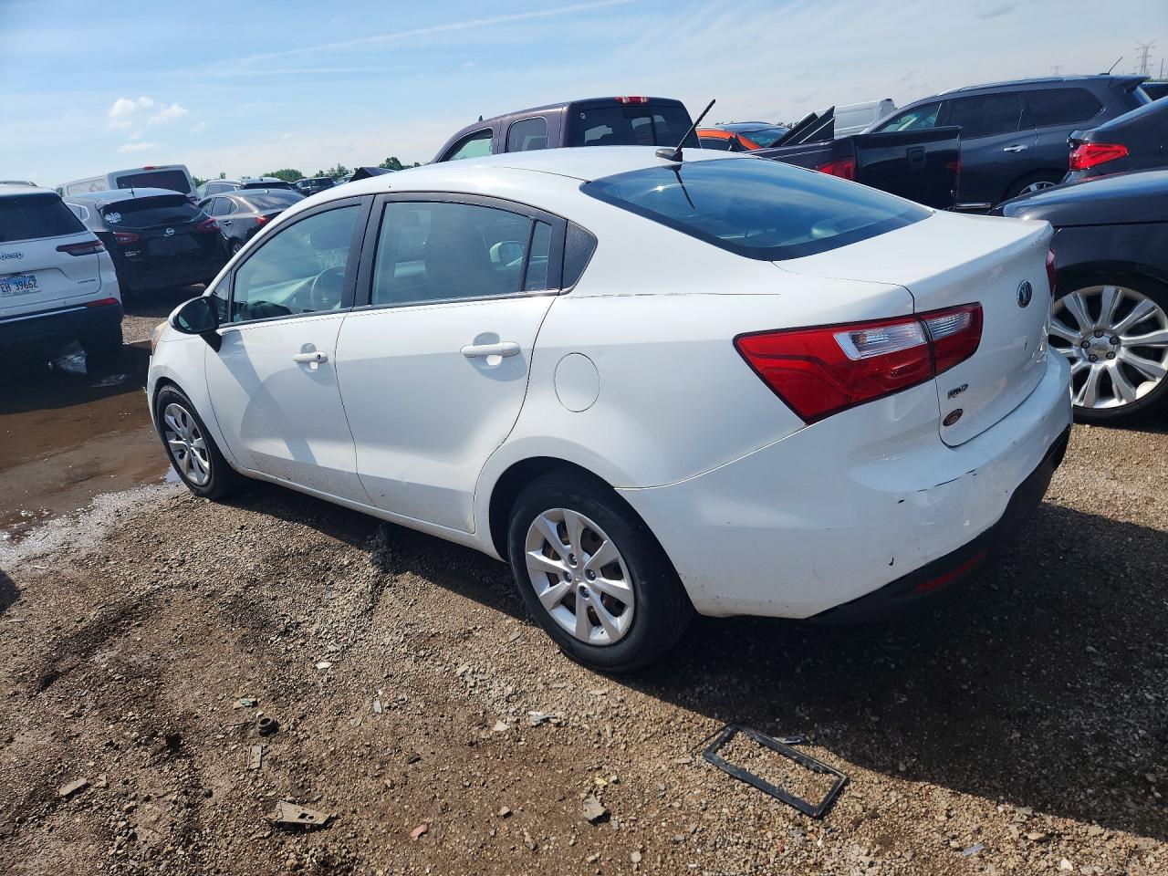 2015 Kia Rio Lx White vin: KNADM4A3XF6427050