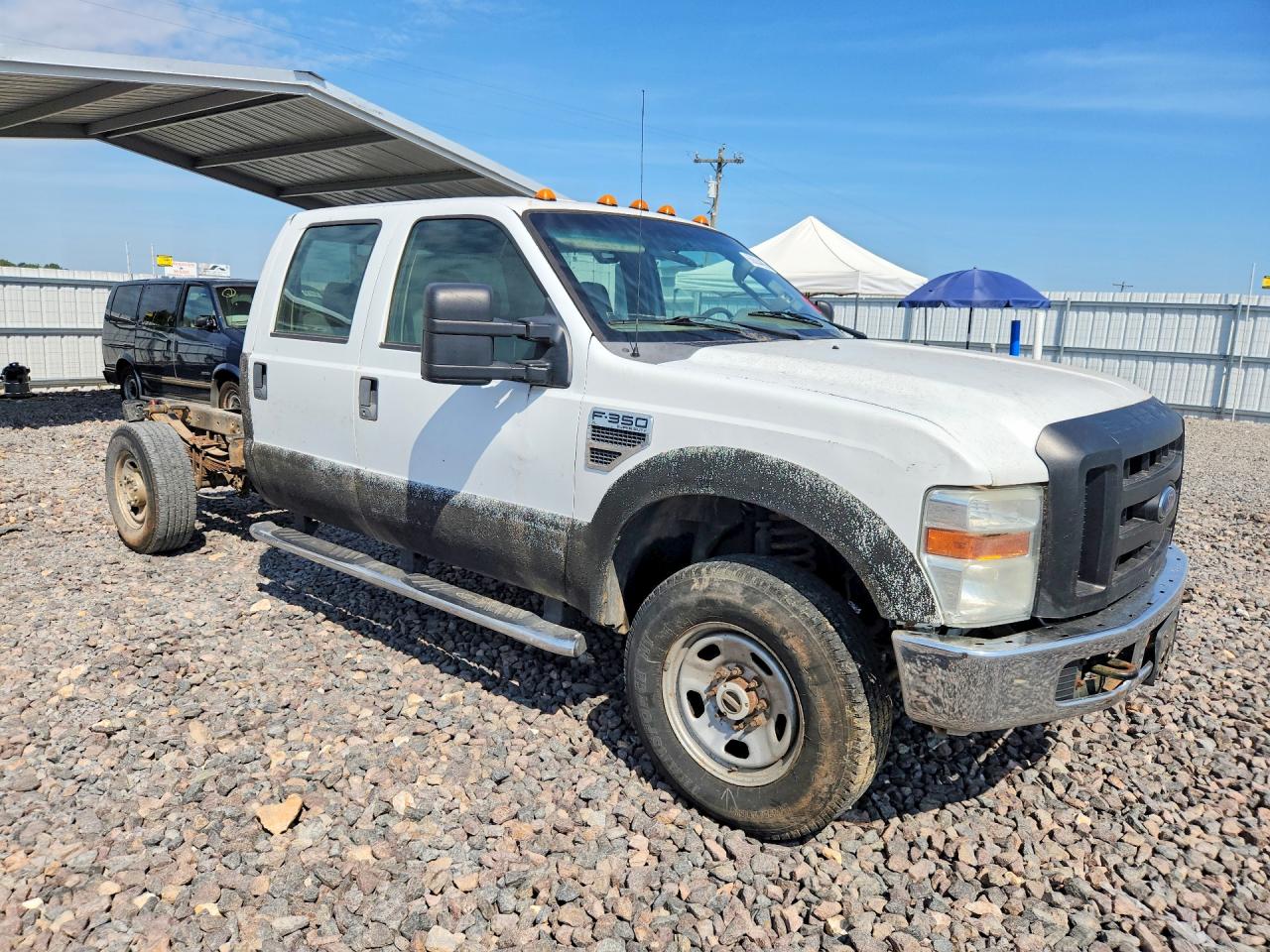 2009 Ford F350 Super Duty White vin: 1FDSW35599EA94212