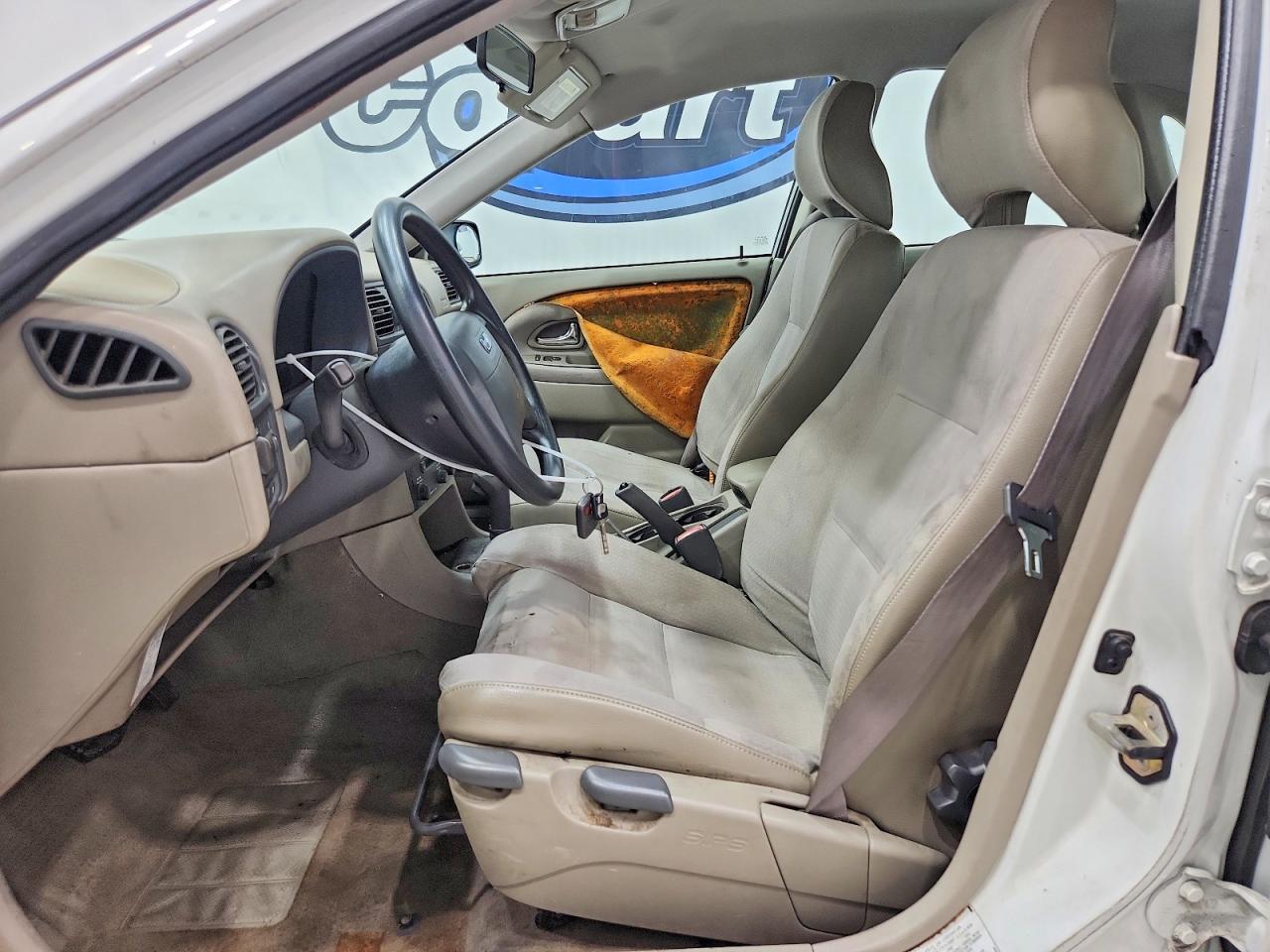 2002 Volvo S40 1.9t White vin: YV1VS29512F829714
