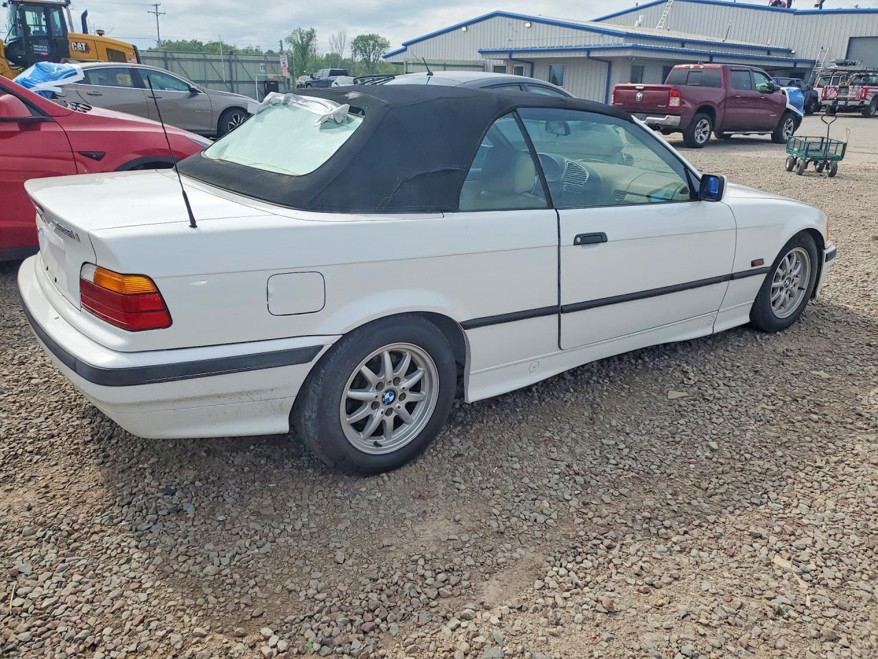 1994 Bmw 325 Ic Automatic Белый vin: WBABJ6322RJD35905