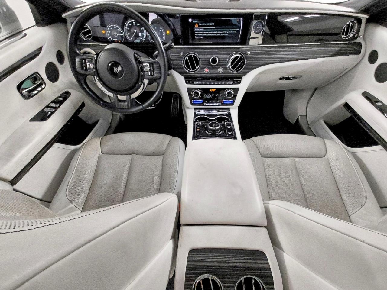 2021 Rolls-royce Ghost White vin: SCATV0C06MU204382